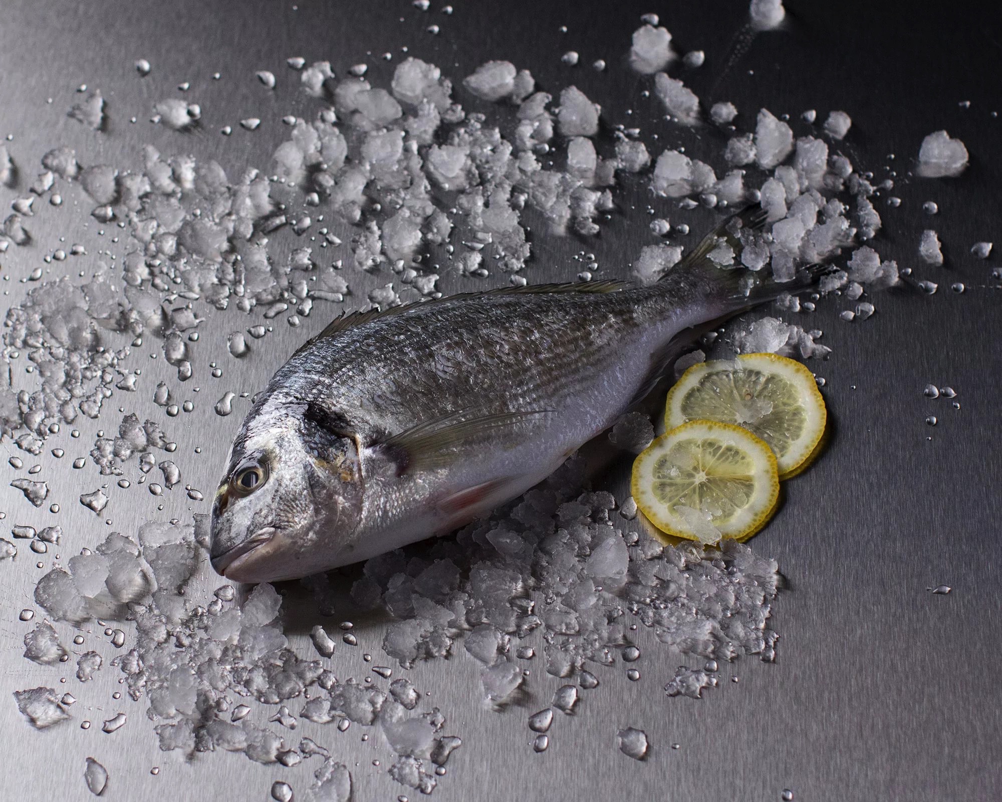Дорадо / замороженная (вес одной рыбы около 0.5 - 0.6 кг.) / 0,5кг